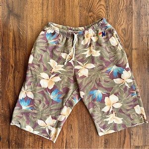 incredible Aviator Nation Kauai shorts. Impossible to find! Fits small to medium